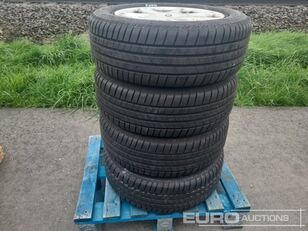 ελαστικό εμπρόσθιου φορτωτή Bridgestone 195/60R15 Tyres with Rims to suit Ford (4 of)