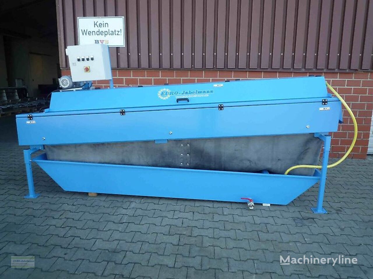 καινούριο μηχάνημα για πλύσιμο λαχανικών EURO-Jabelmann Bürstenmaschine mit Wassersprüheinr. und 25 Bürsten, NEU